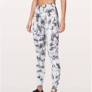 Lululemon Wunder Train High-Rise Tight 25” in Shibori Tie Dye Marble
